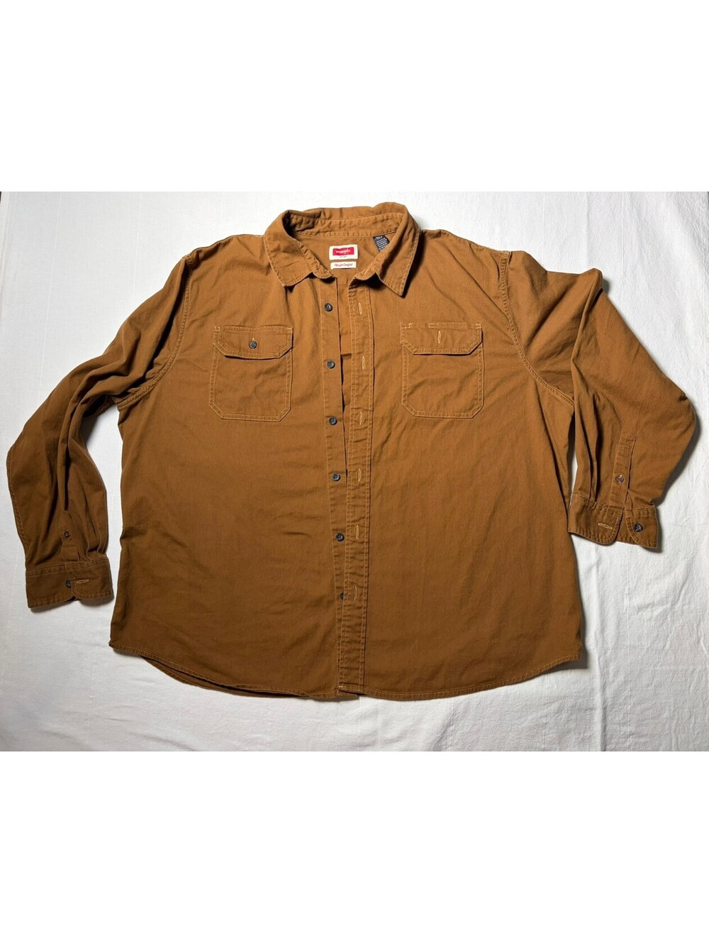 Wrangler Rugged Wear Men’s Brown Long Sleeve Button Up Work Shirt Western